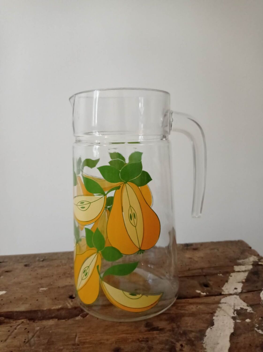 Fruit pattern decanter