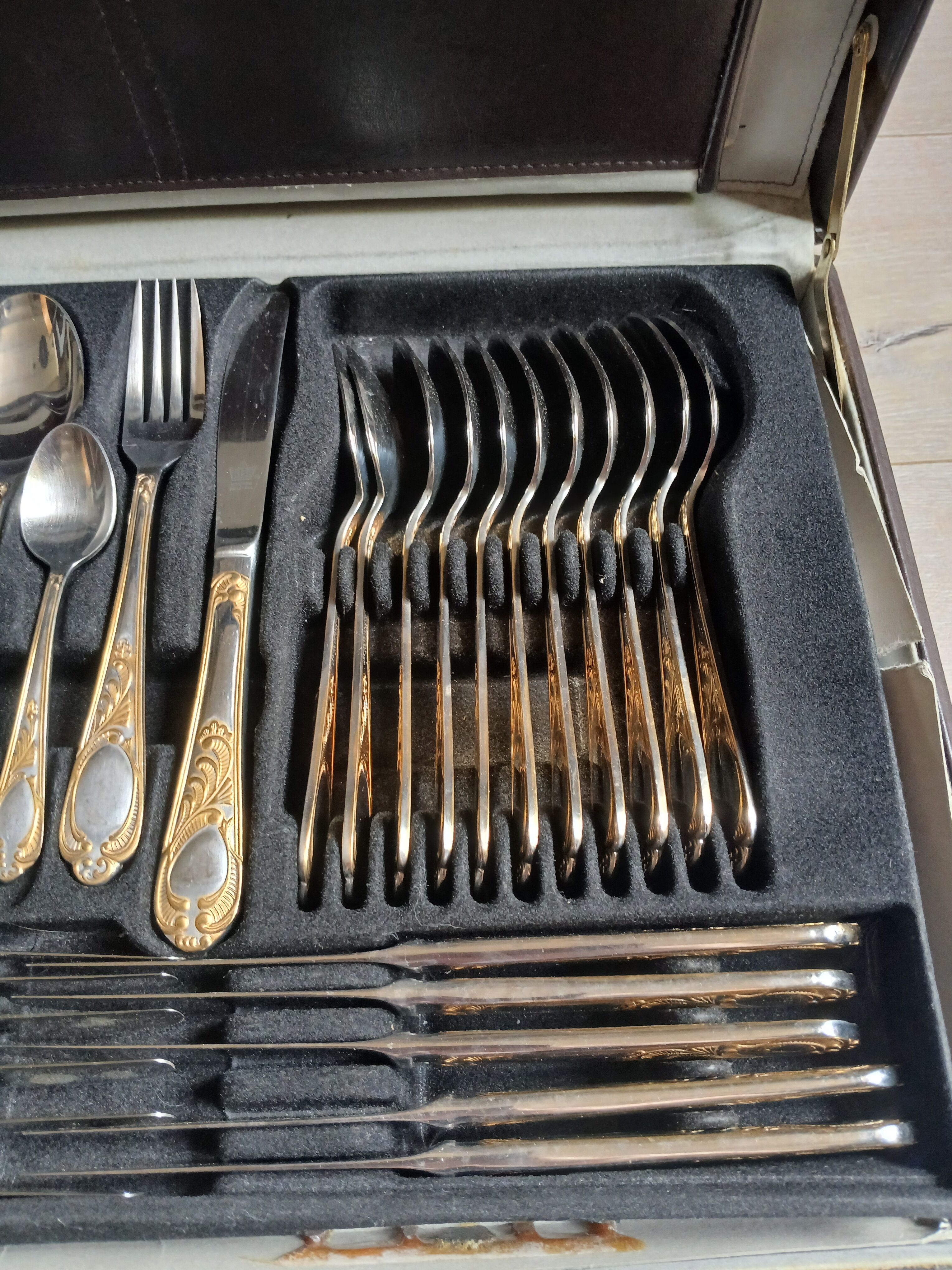 Ménagère de luxe SBS Solinger 63 pieces