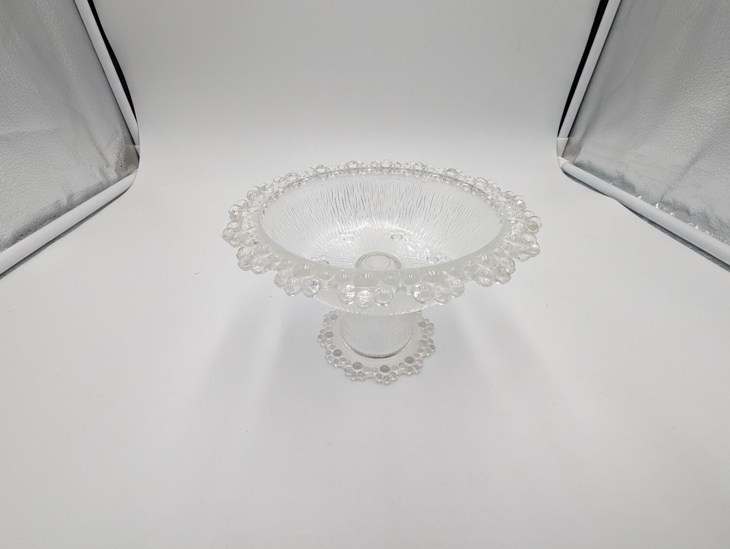 Coupe en verre moulé