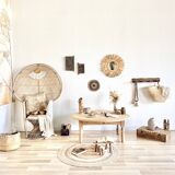 Folding coffee table