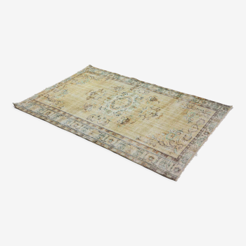 Anatolian handmade vintage rug 250 cm x 163 cm