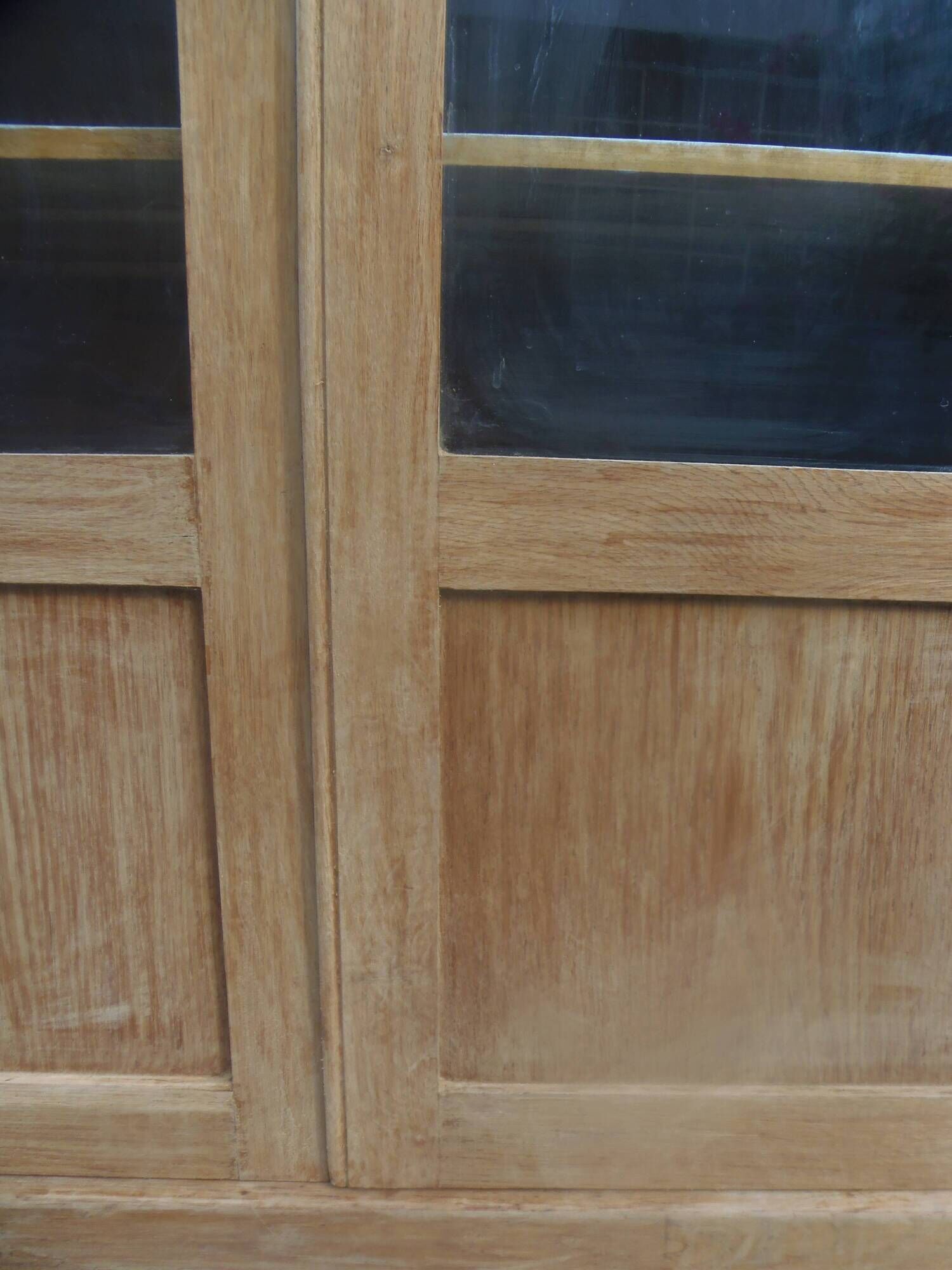 Charming vintage display cabinet from the 1950s in natural wood.