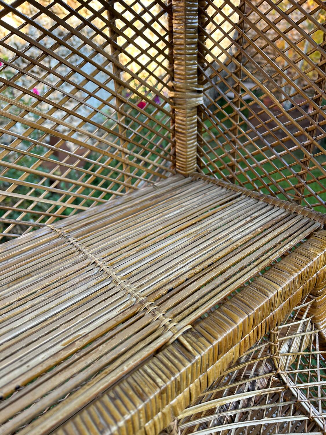 Large woven rattan shelf 🇮🇹 Vintage Italy 1970