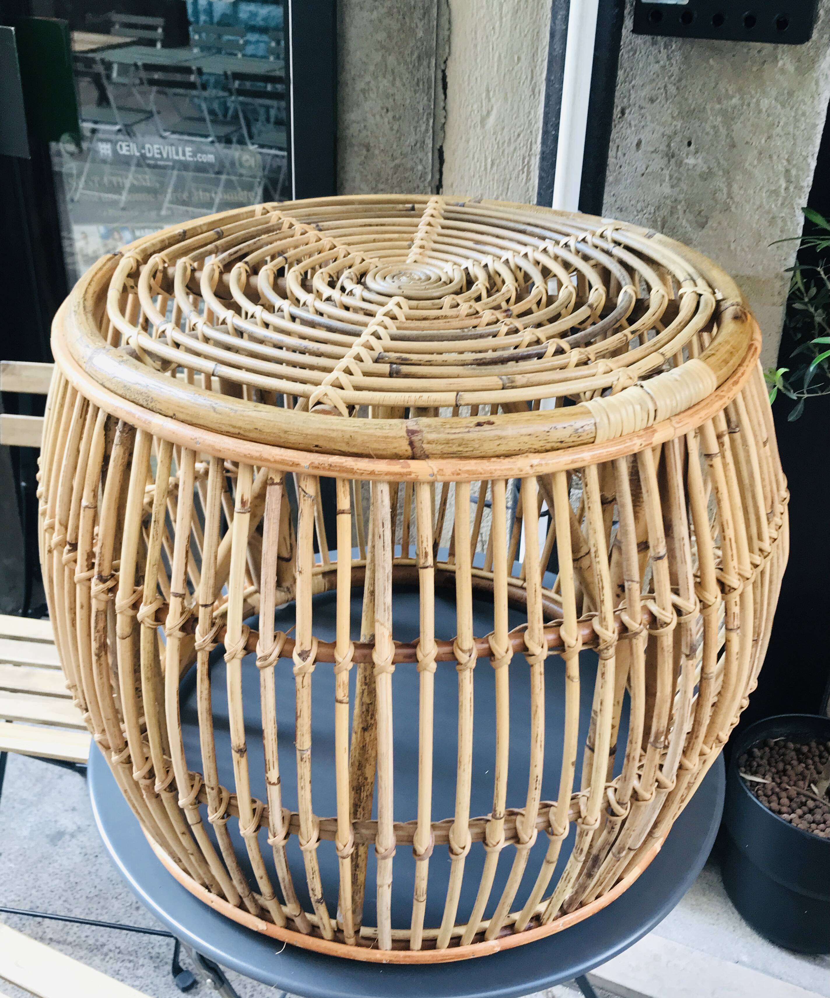 Round rattan coffee table
