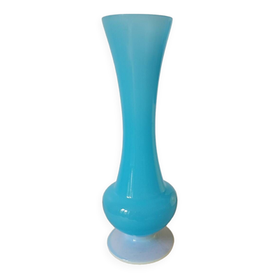 Vase haut opaline bleu