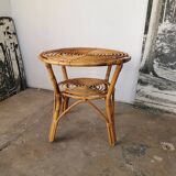 Round rattan table