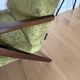 Fauteuil classique Var B-310 en velours structural olive vintage des années 1960 - bois foncé