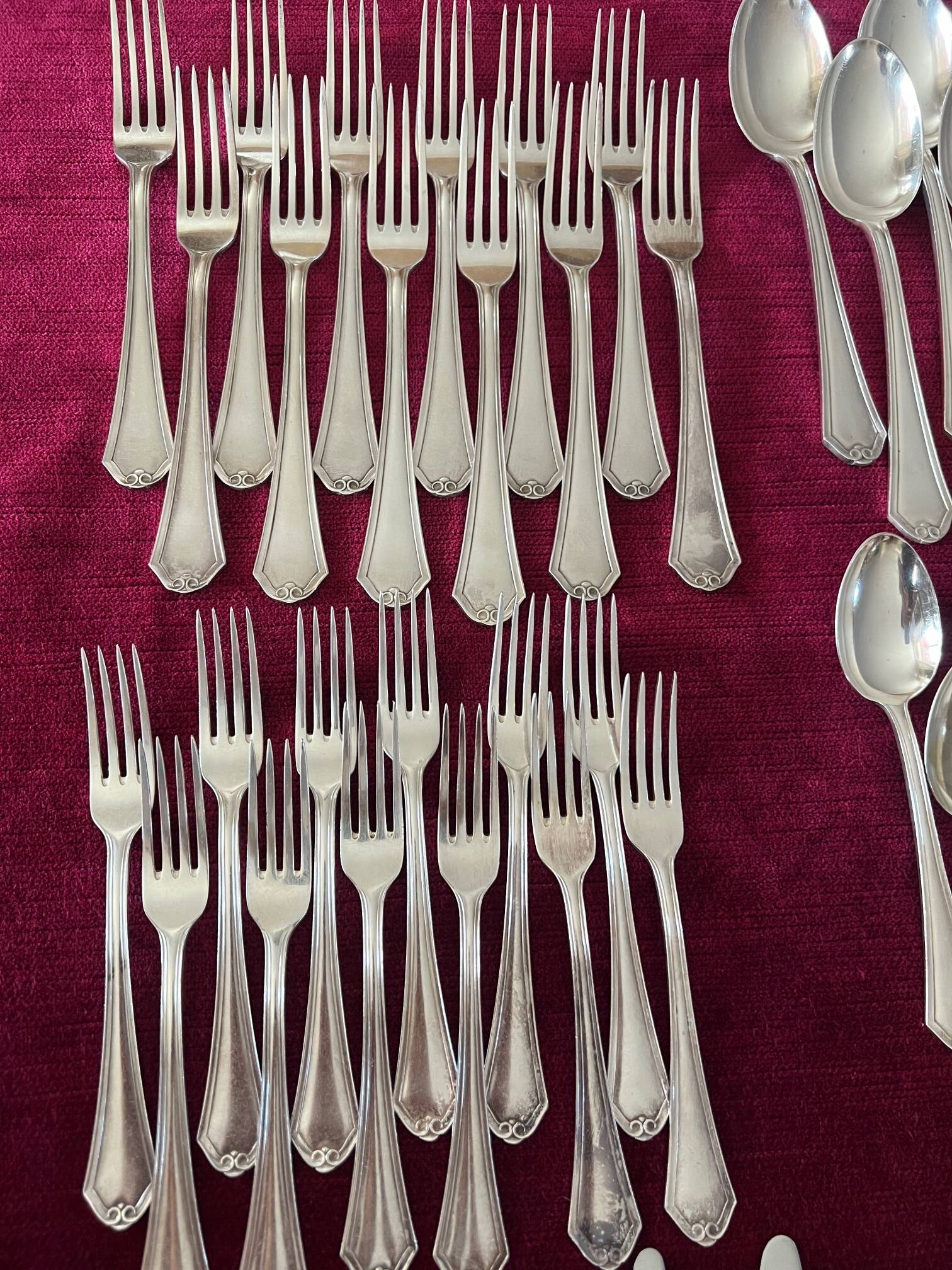 Wiskerman cutlery for 12 people - 127 pieces.