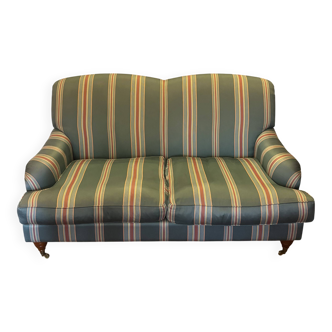 Classic vintage tufted canapé (2 seats)