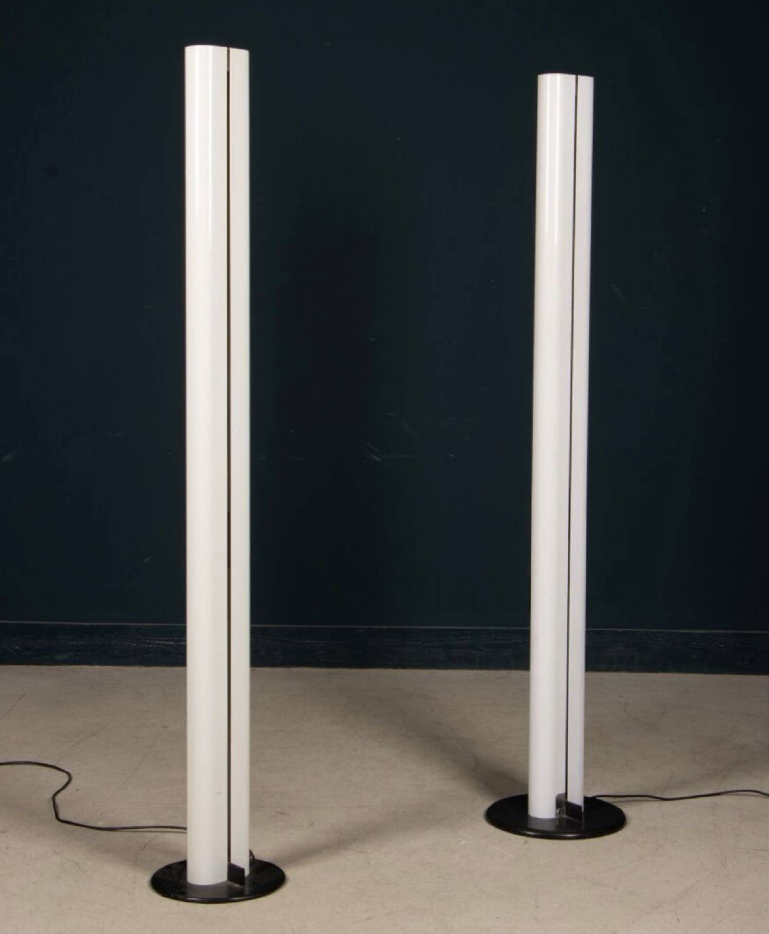 Pair of Megaron floor lamps - Artemide - Gianfranco Frattini
