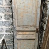 Stripped pine door