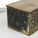 Coffre de mariage peint d'art populaire