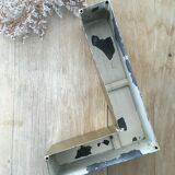 Golden vintage sign letter L