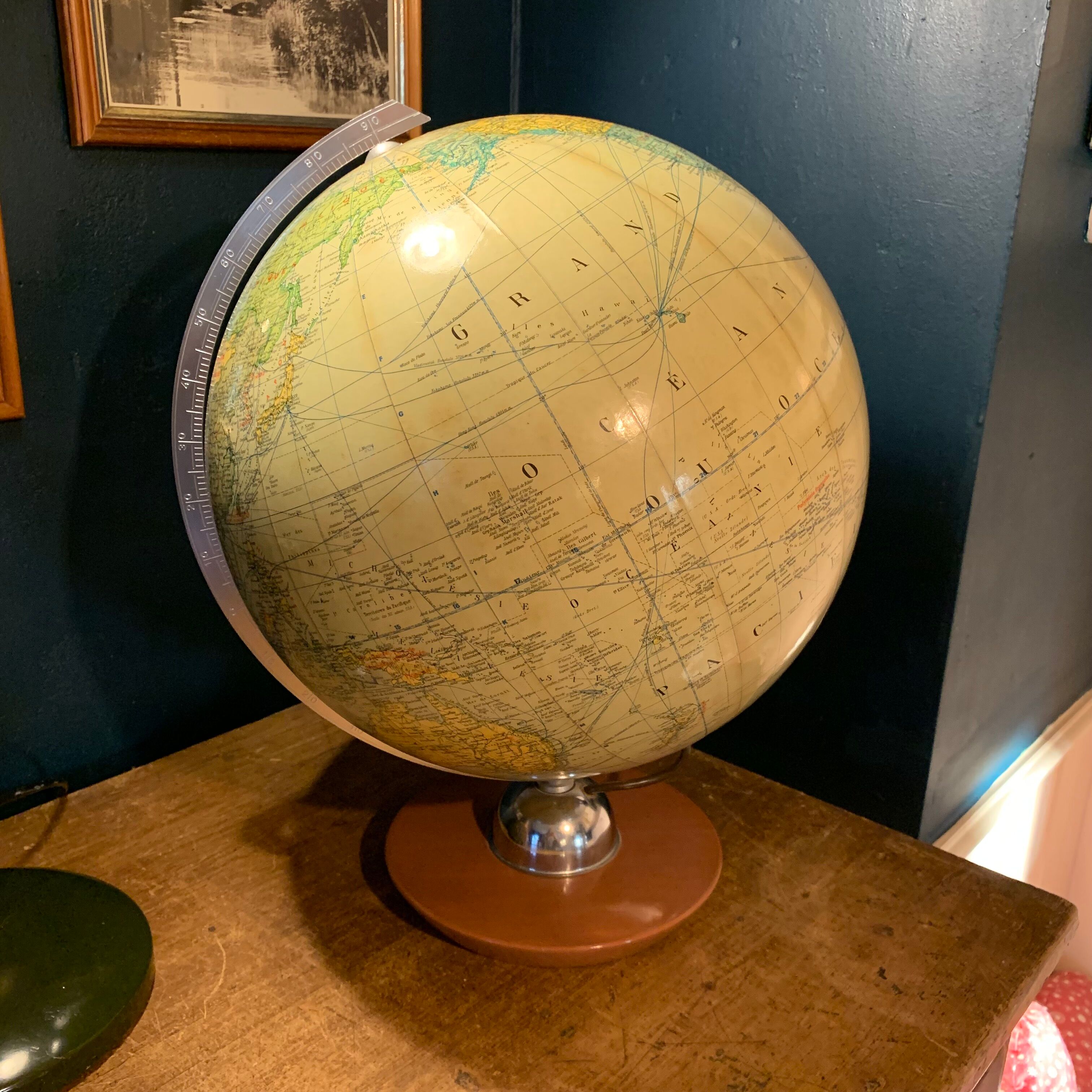 Glass globe 45cm