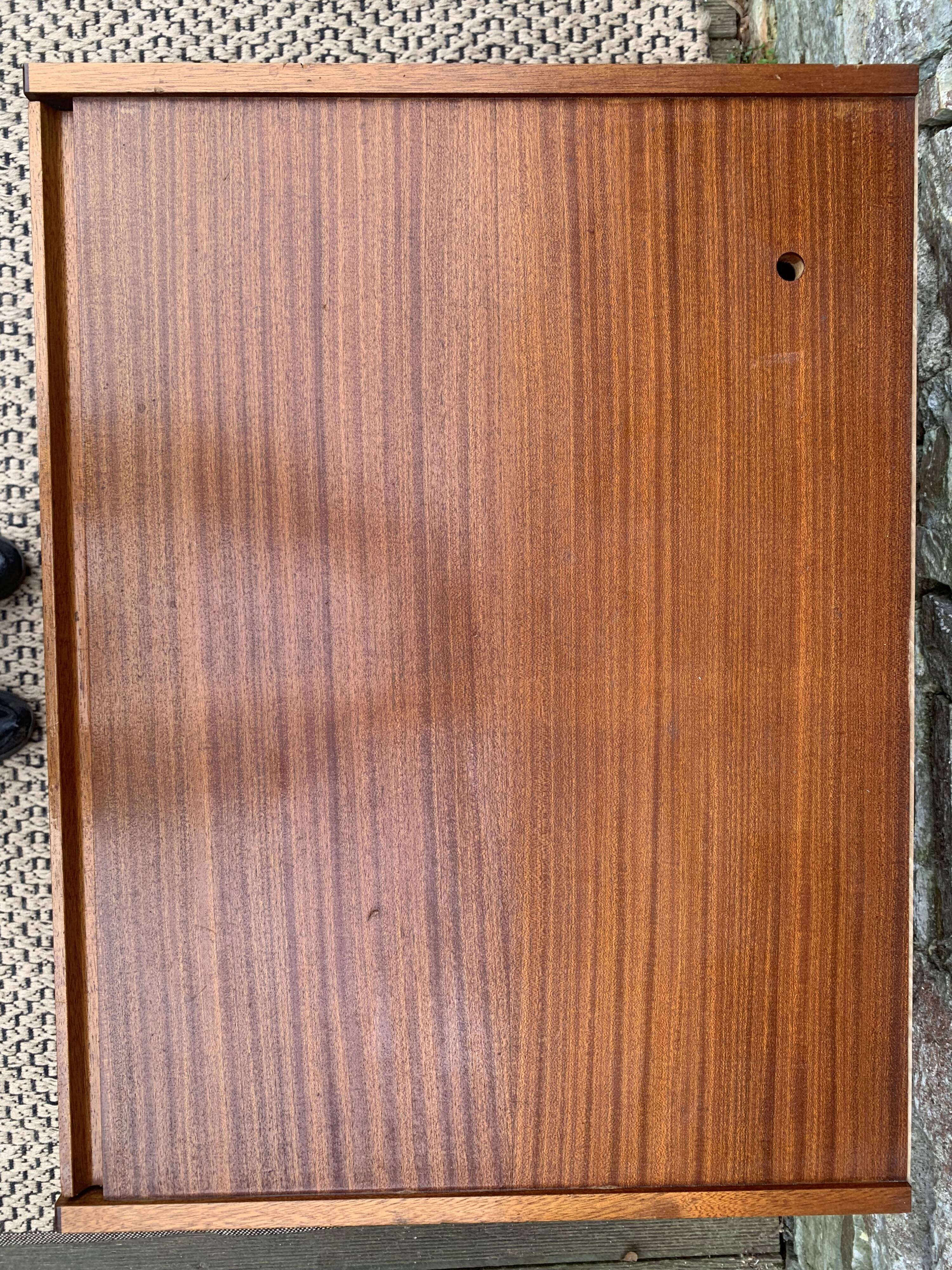 Vintage chest of drawers with 4 drawers