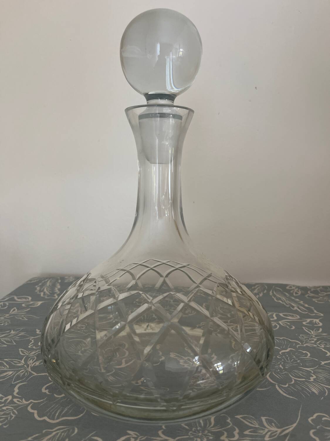 Wine carafe