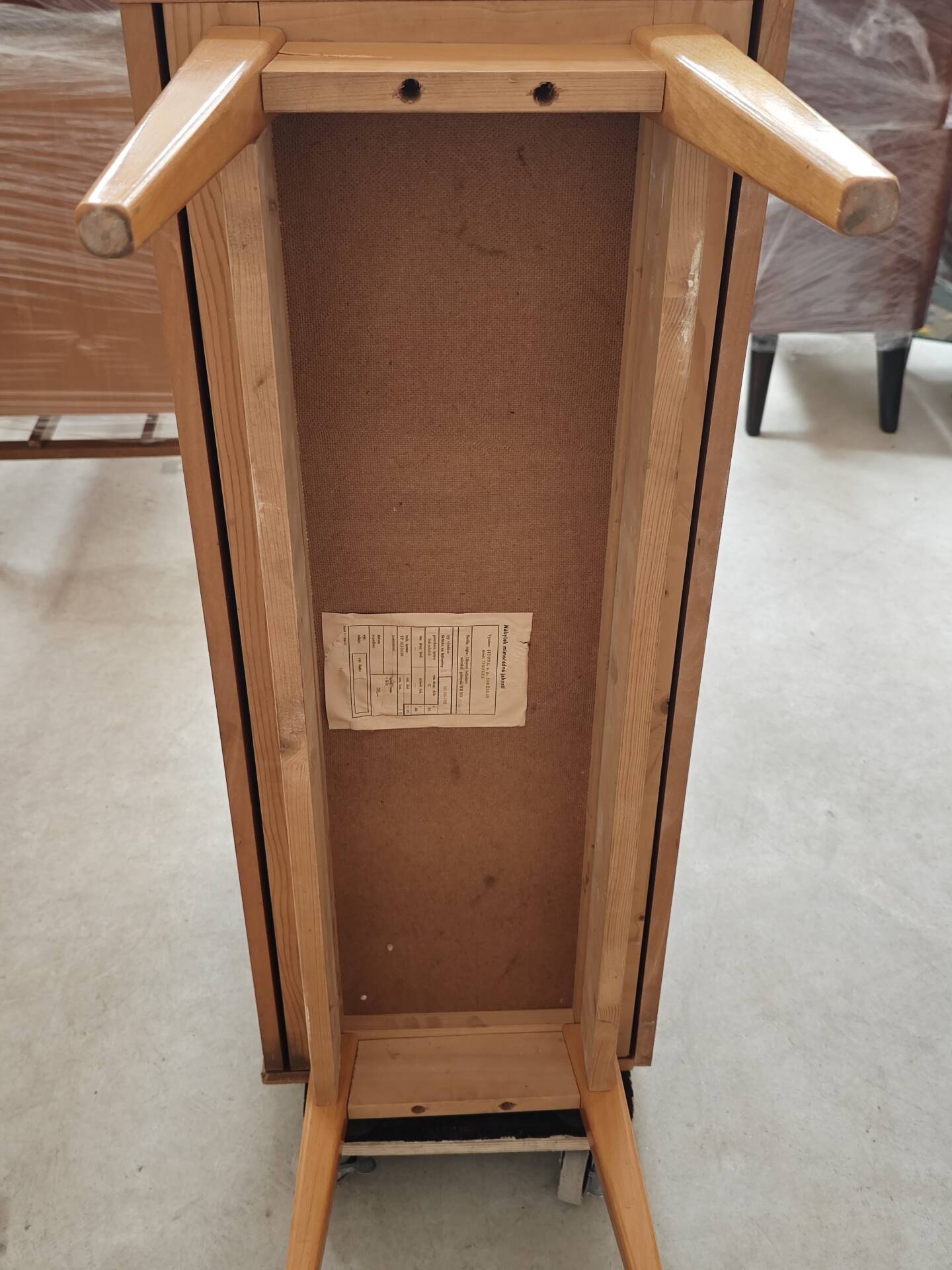 Storage chest with cover / mini bar by Landsman / Nepozitek 1960