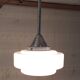 Suspension style Bauhaus globe opaline XL - années 30/40