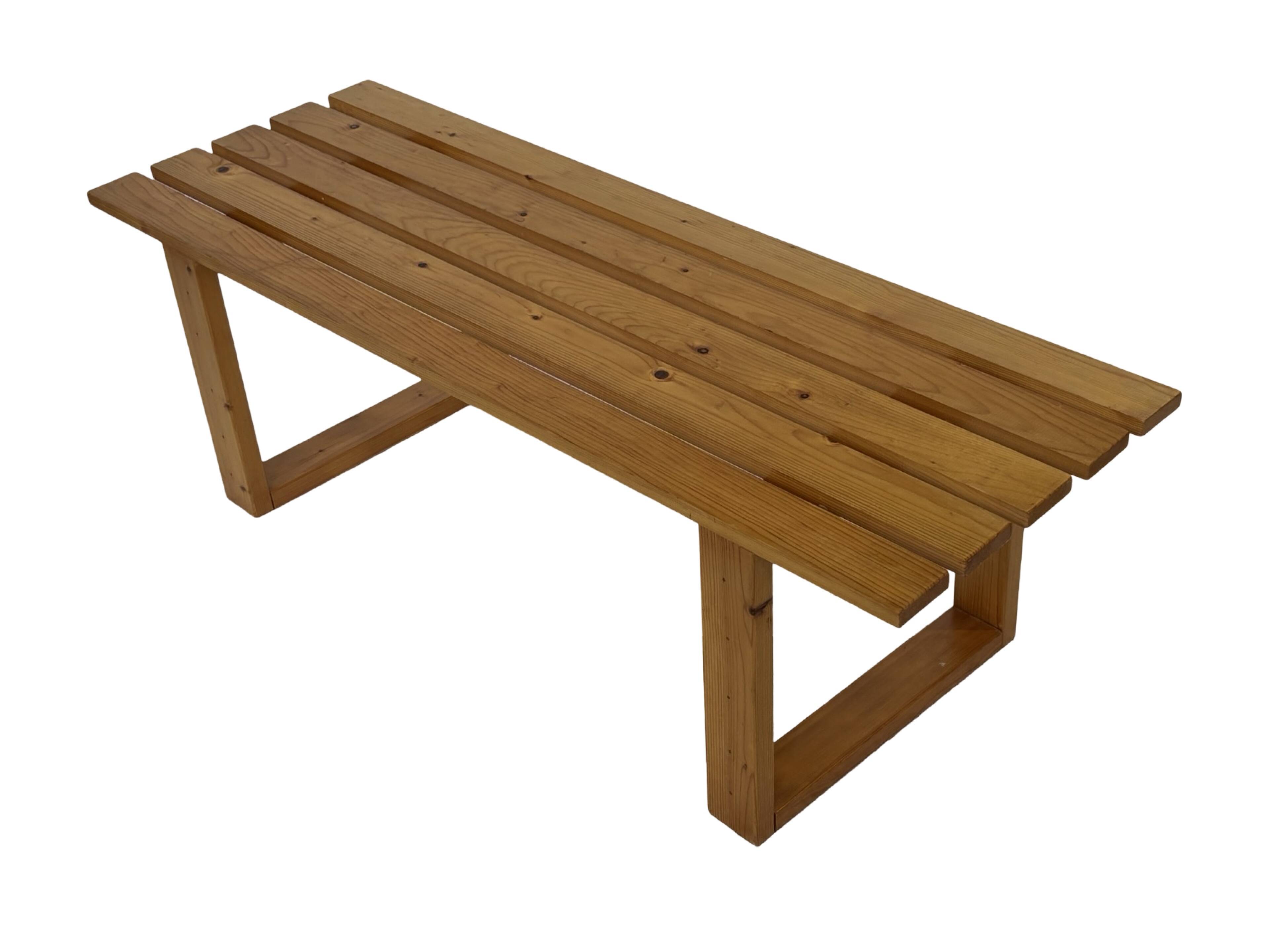 Vintage Scandinavian modern pinewood slatted bench from the 1960's