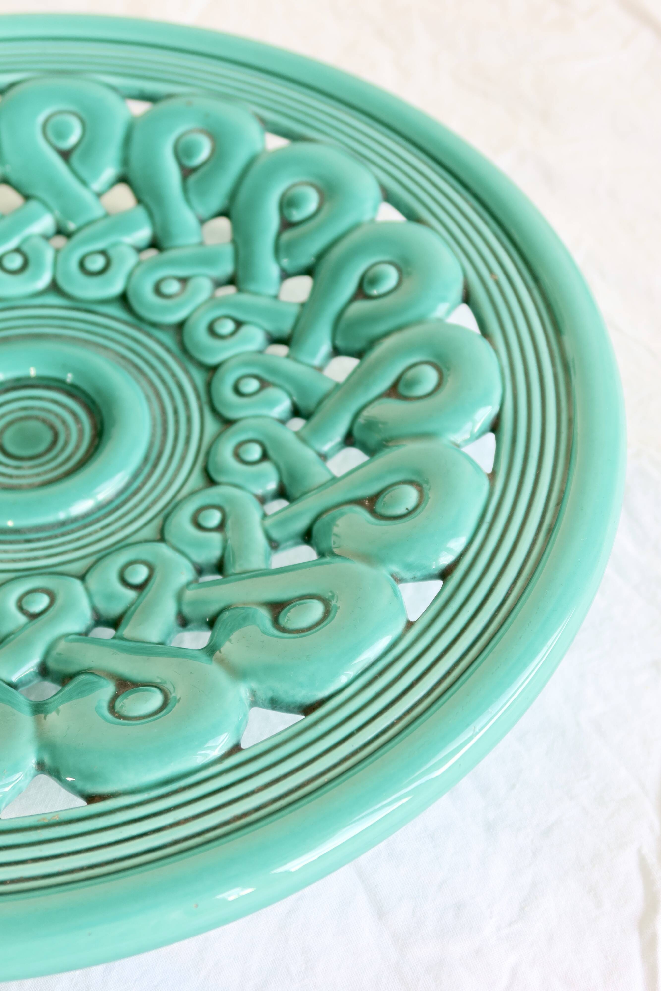 Large vintage turquoise ceramic bowl – Openwork braided pattern