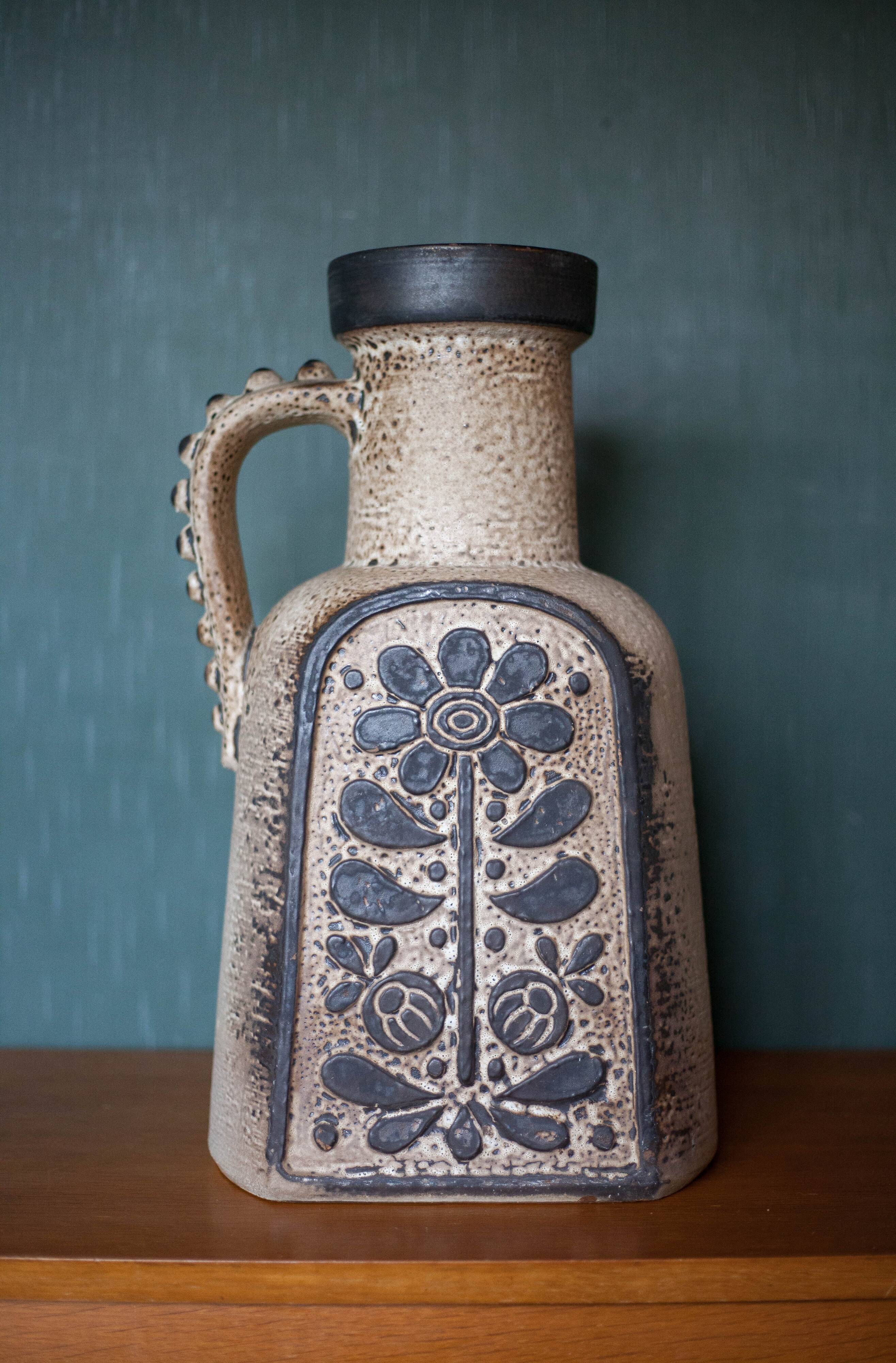 Ceramic vase Germany ,Carstens Tönnieshof Luxus Series Designed by Dieter Peter 70's