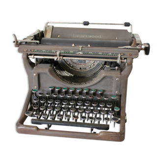 Underwood typewriter
