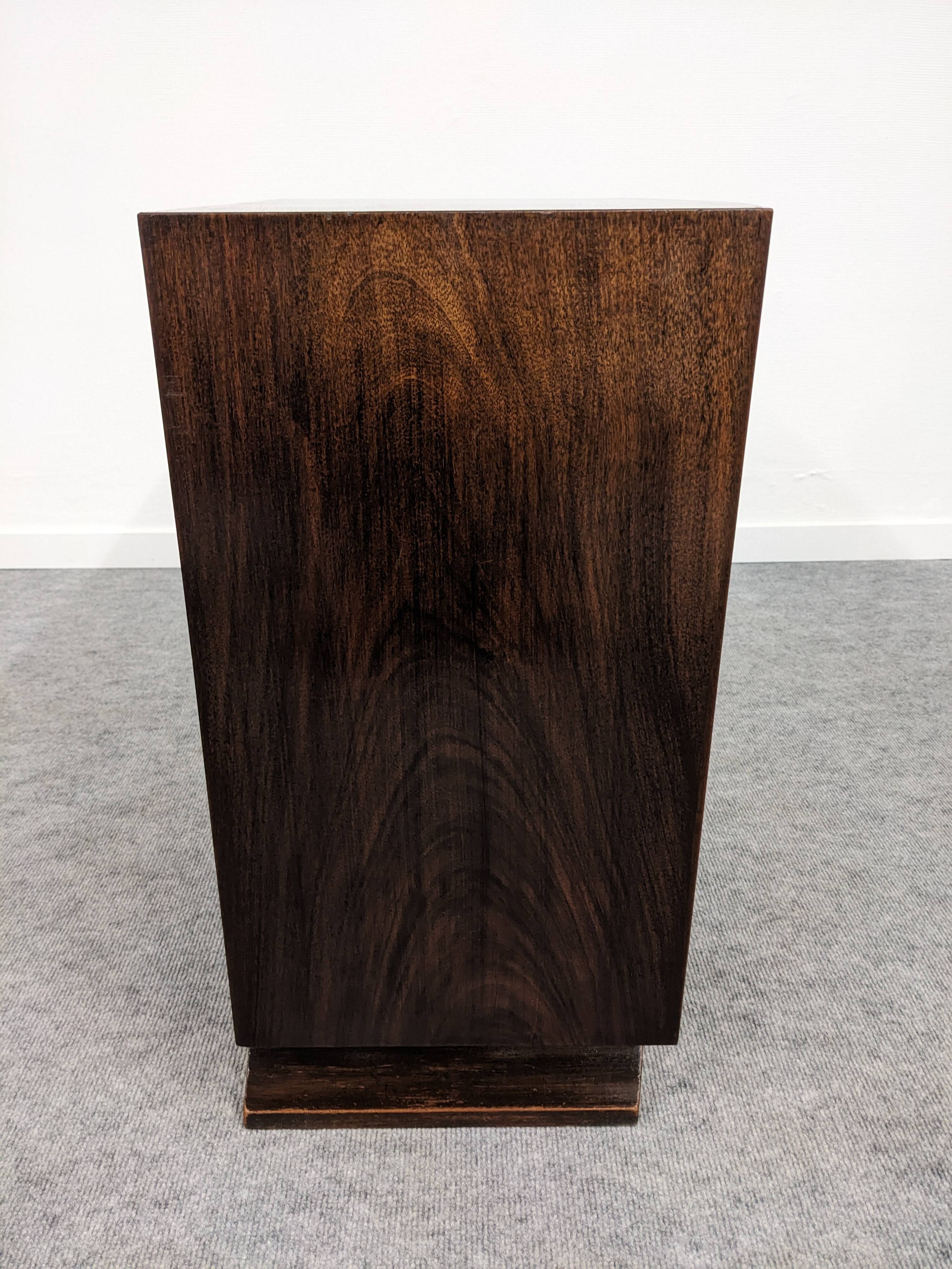 Pair of Art Deco rosewood bedside tables circa 1930