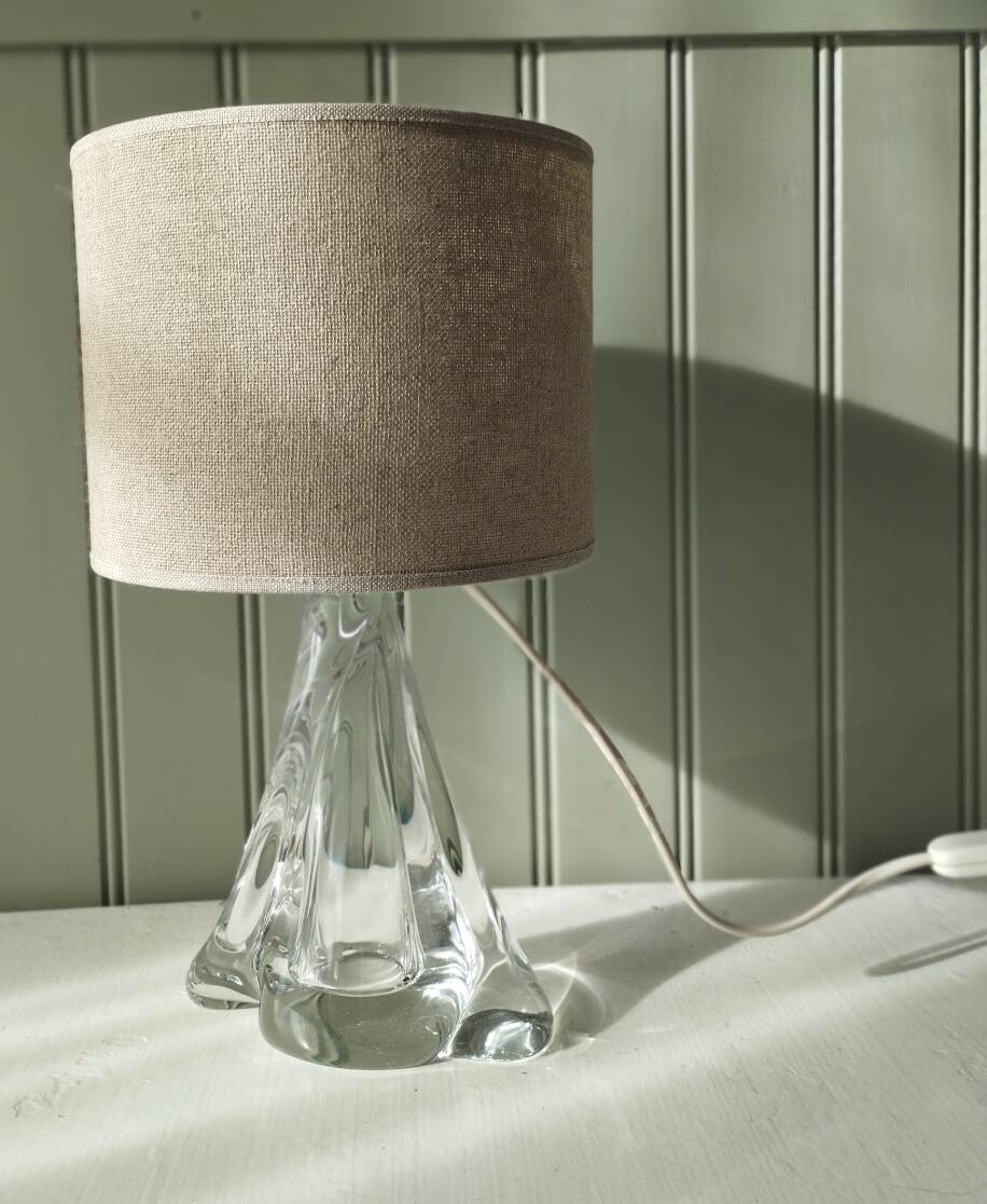Pair of table lamps - Twisted transparent glass bases from the 1950s - Hemp shades
