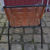 Paire de fauteuils scoubidou vintages.