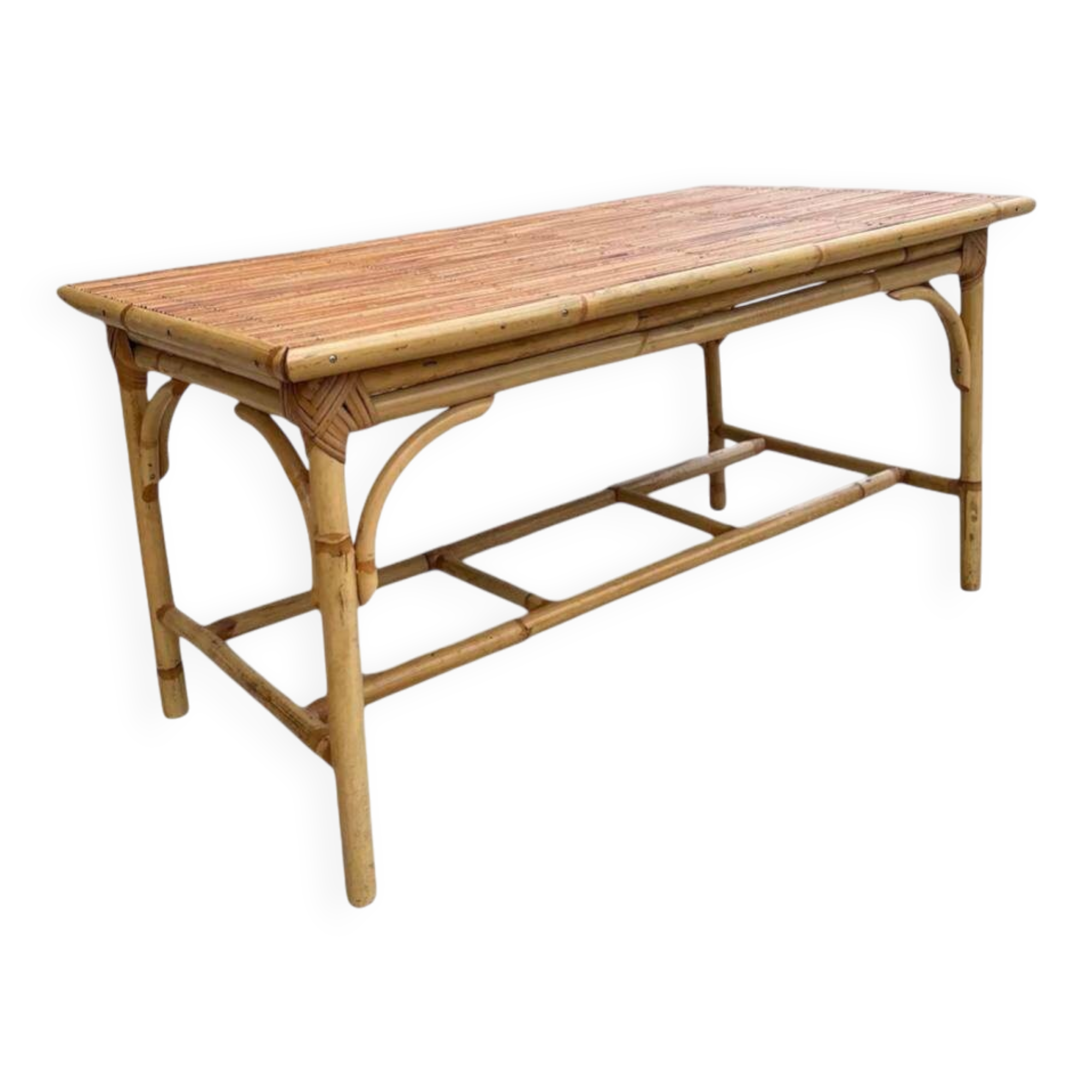 Rattan coffee table in good condition