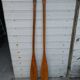 Paire de pagaies en bois