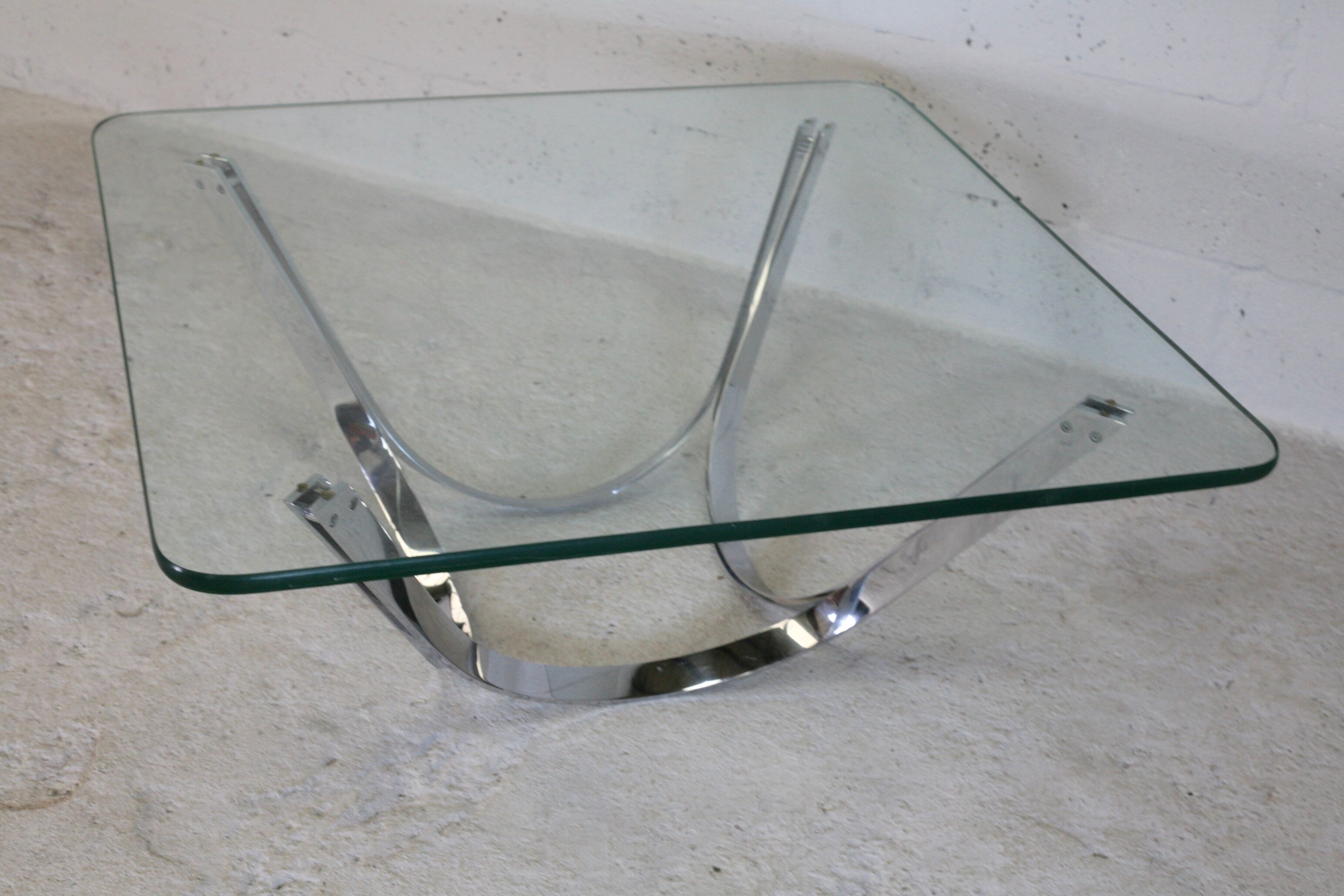 Square coffee table by Roger Sprunger, Dunbar edition, USA, circa 1970.