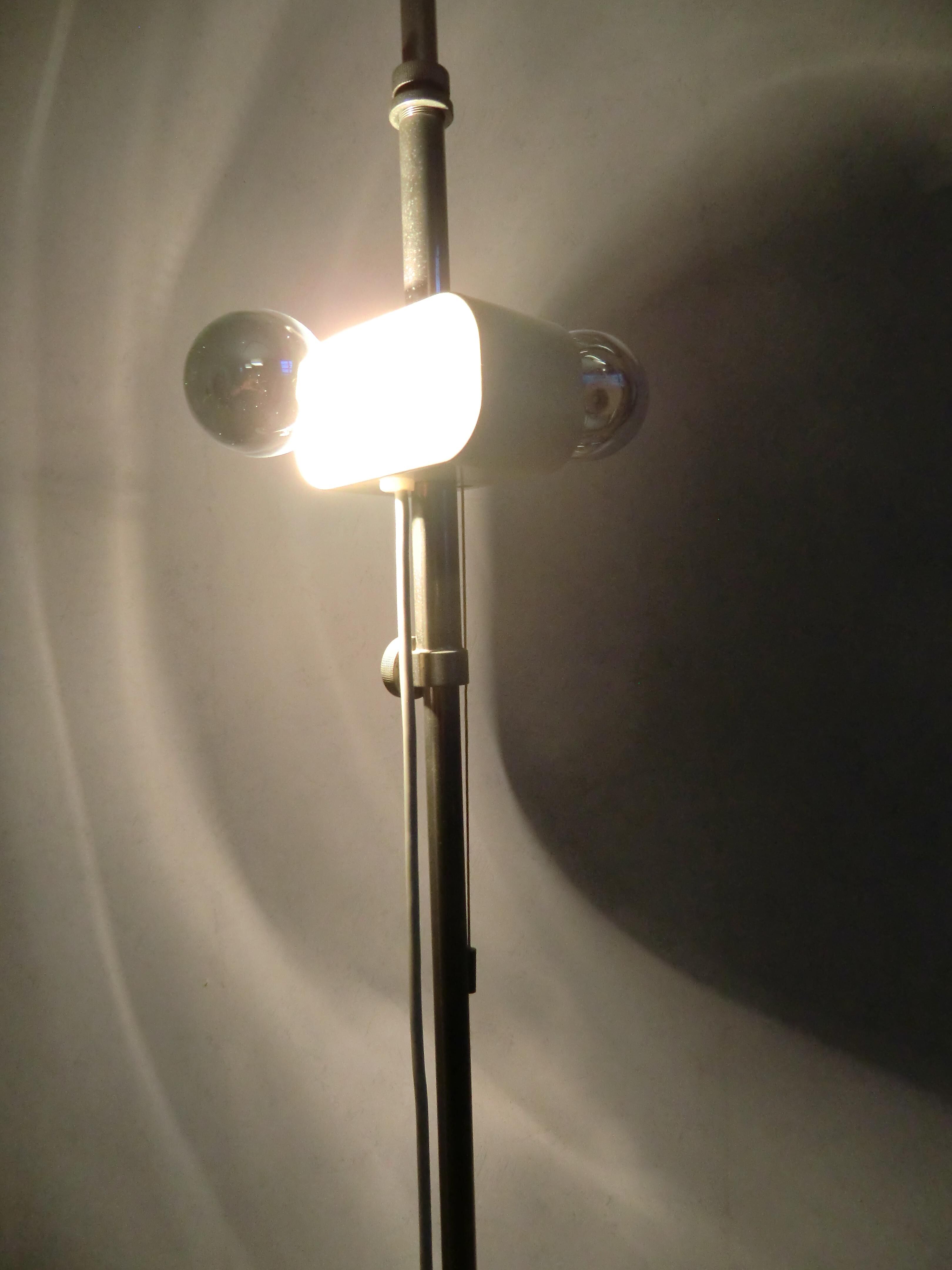 Lampadaire signé BuR (Bauhaus,Ch Dell) 70s