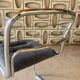 Chaises chromées avec assises retapissées
