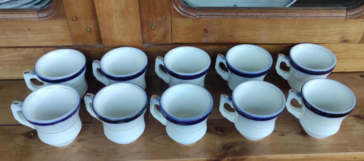 Series of 10 brulot cups/porcelain 19th century