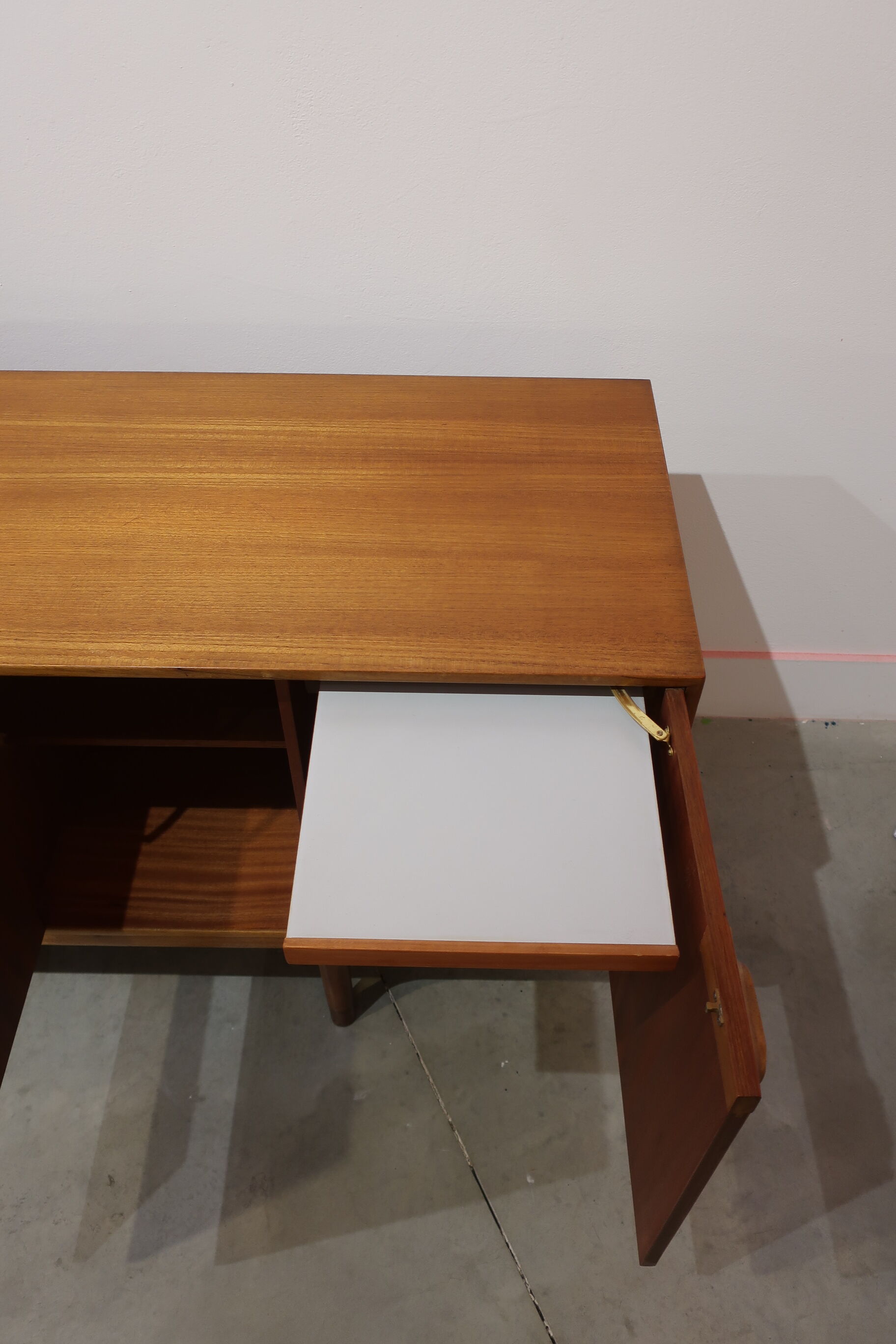 Sideboard Mcintosh teak of the 1960s