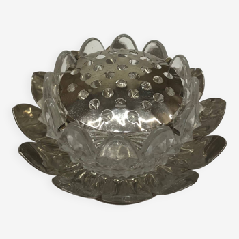Vase pique fleur de lotus, métal argenté et verre moulé pressé