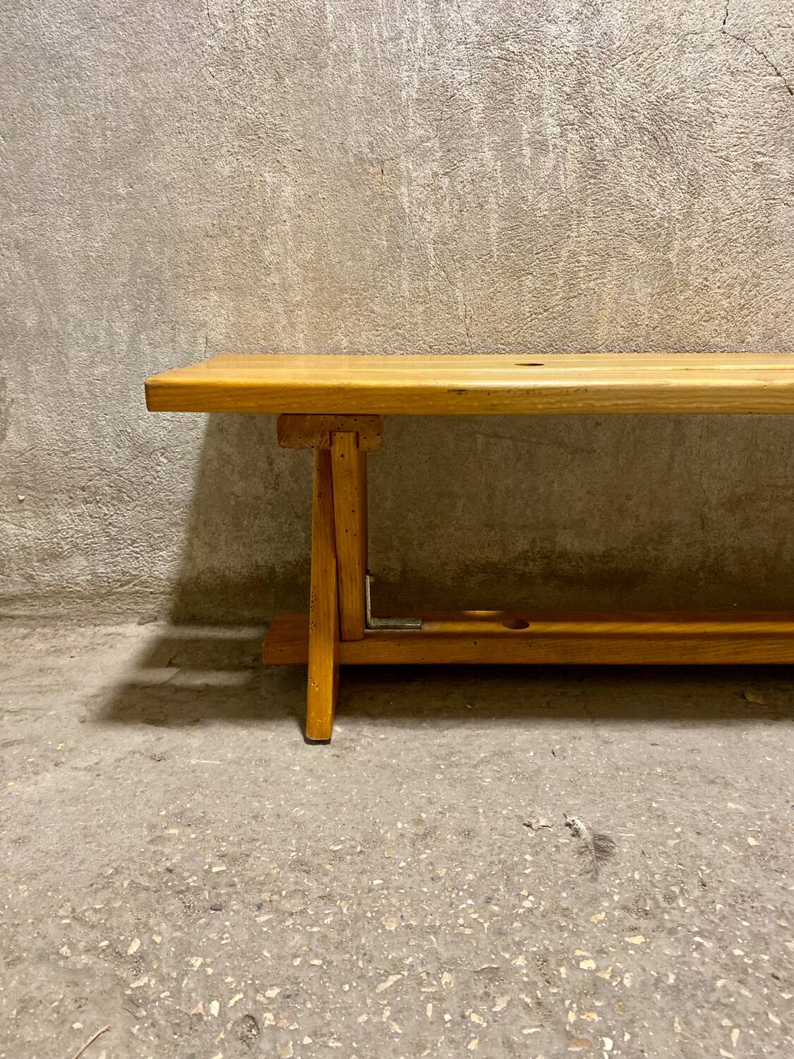 80's varnished bench