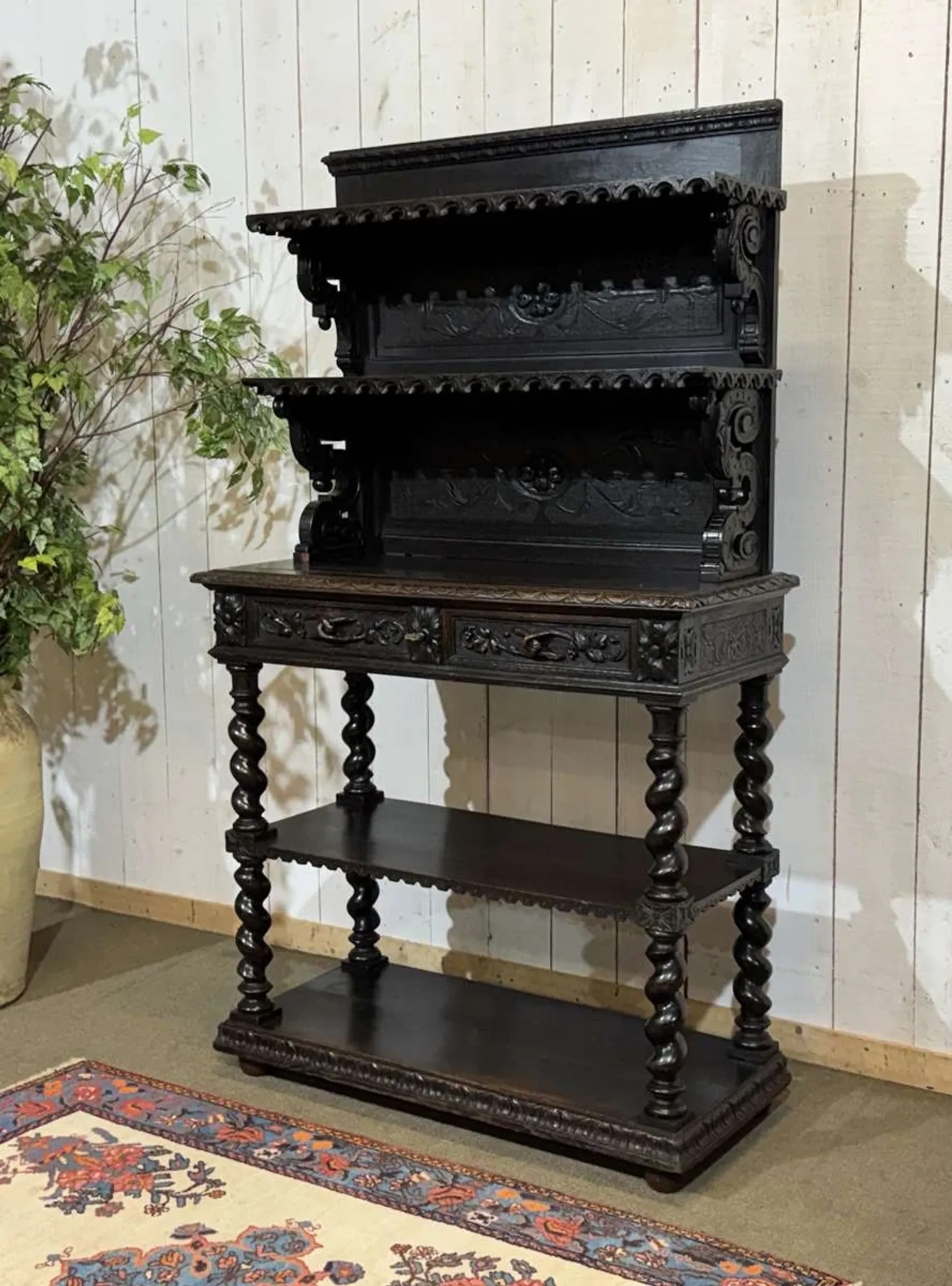 Dessert in oak from the late 19th century in the Henri II style.