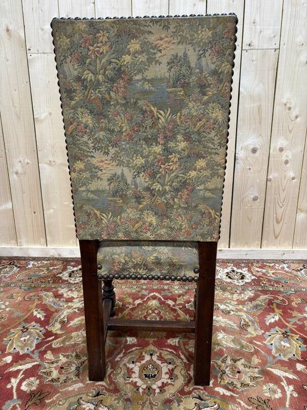 Série de 5 chaises de style Louis XIII