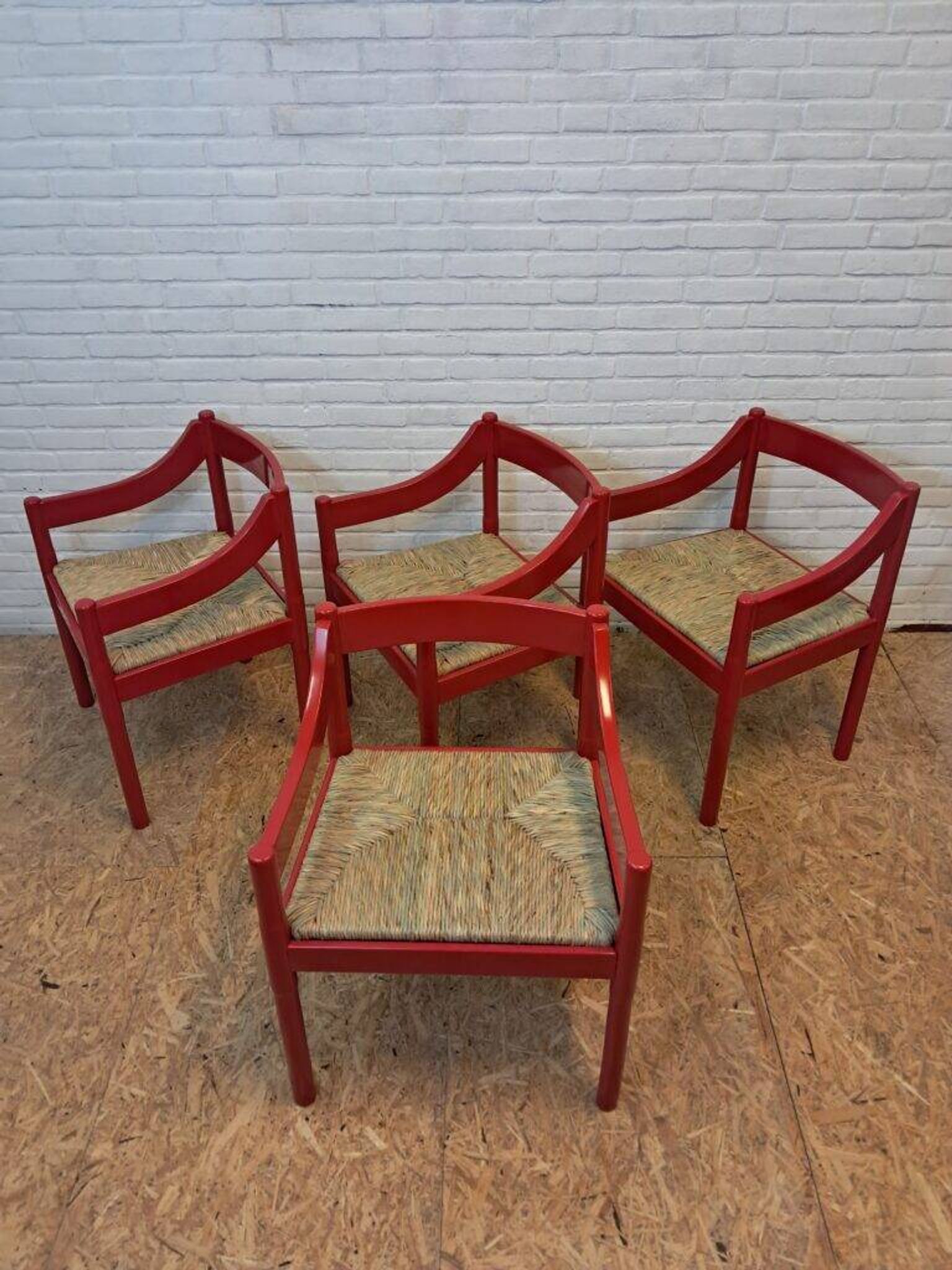 Set of 4 Carimate chairs
