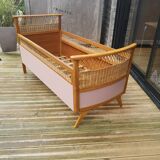 Rattan crib