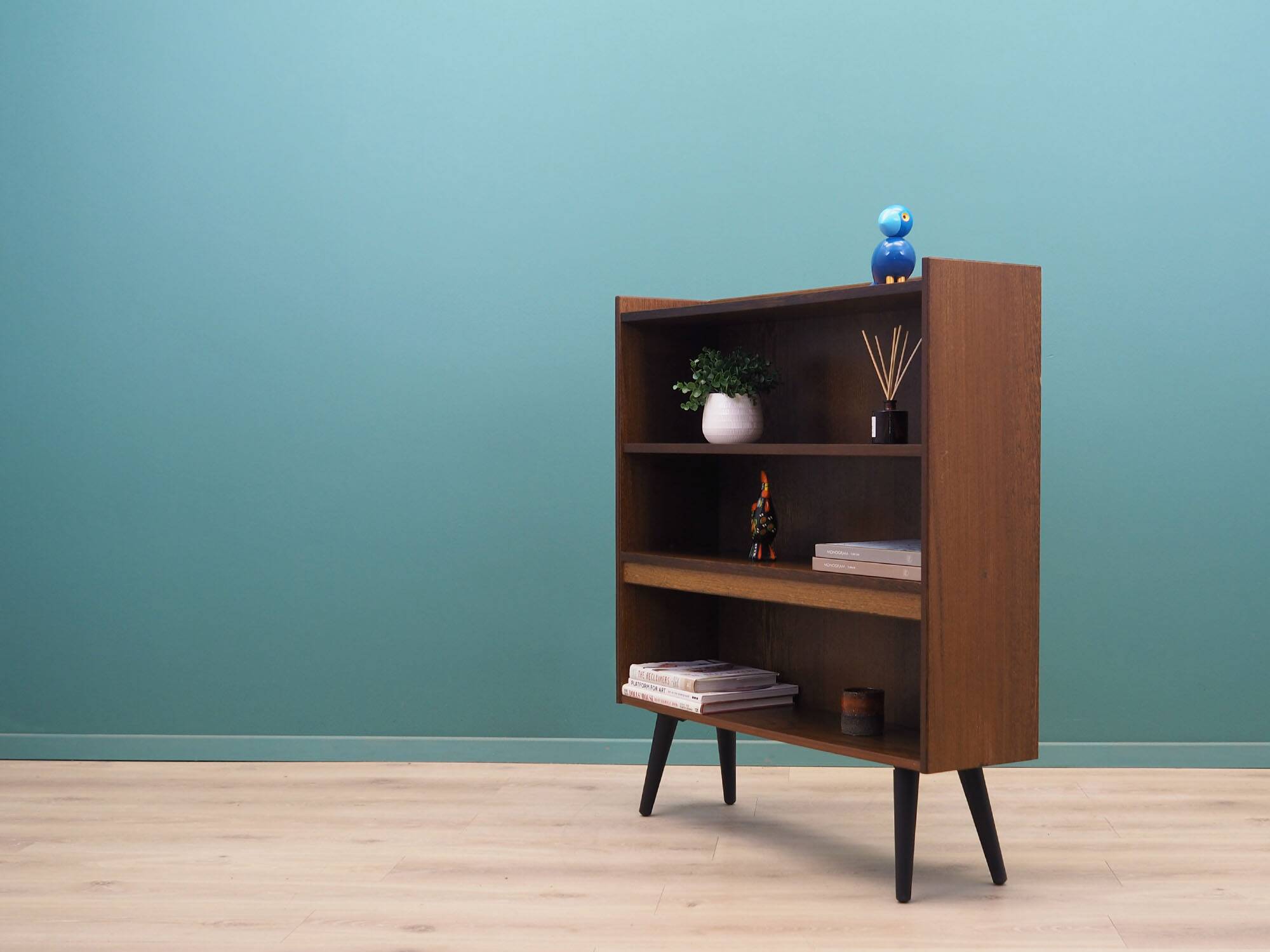 Oak bookcase, Danish design, 1970s, production: Denmark