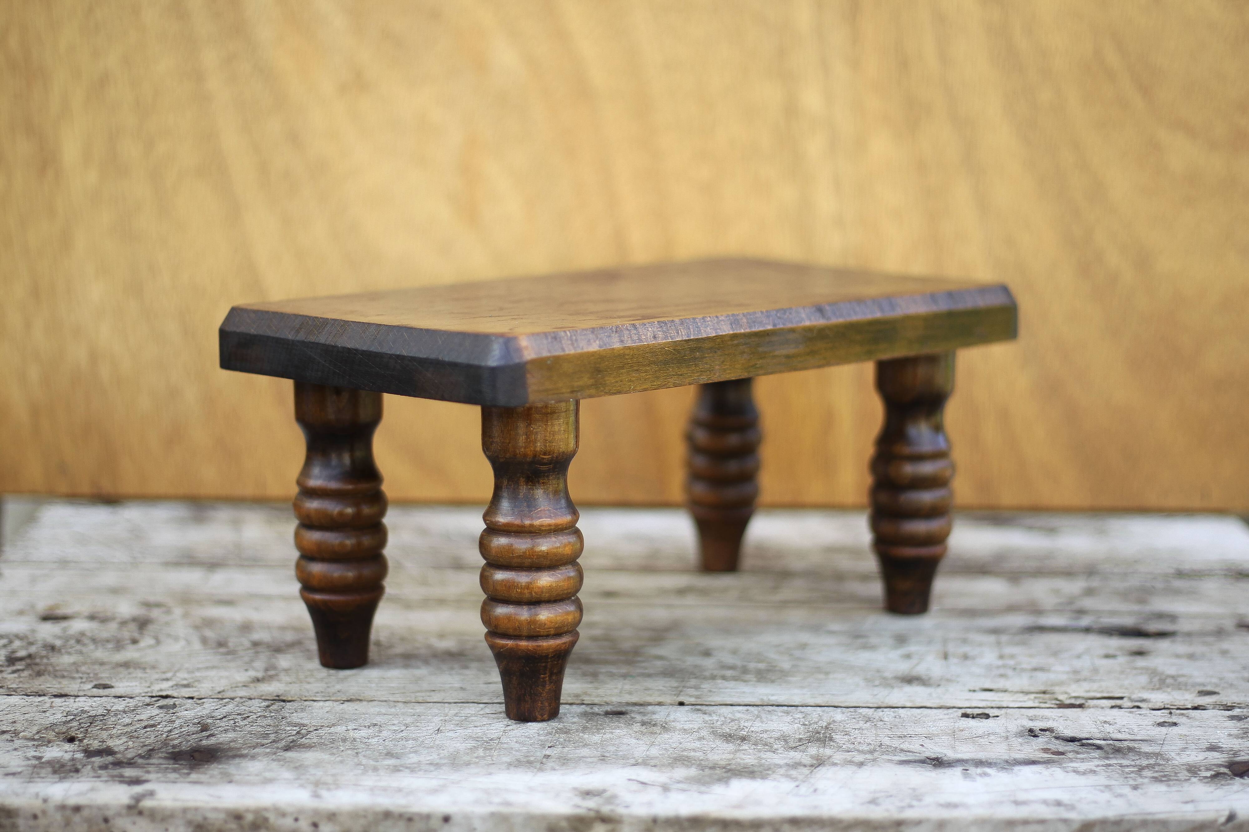 Wooden stool, small stool, plant holder, interior decoration, wood stool Measurement: height 16