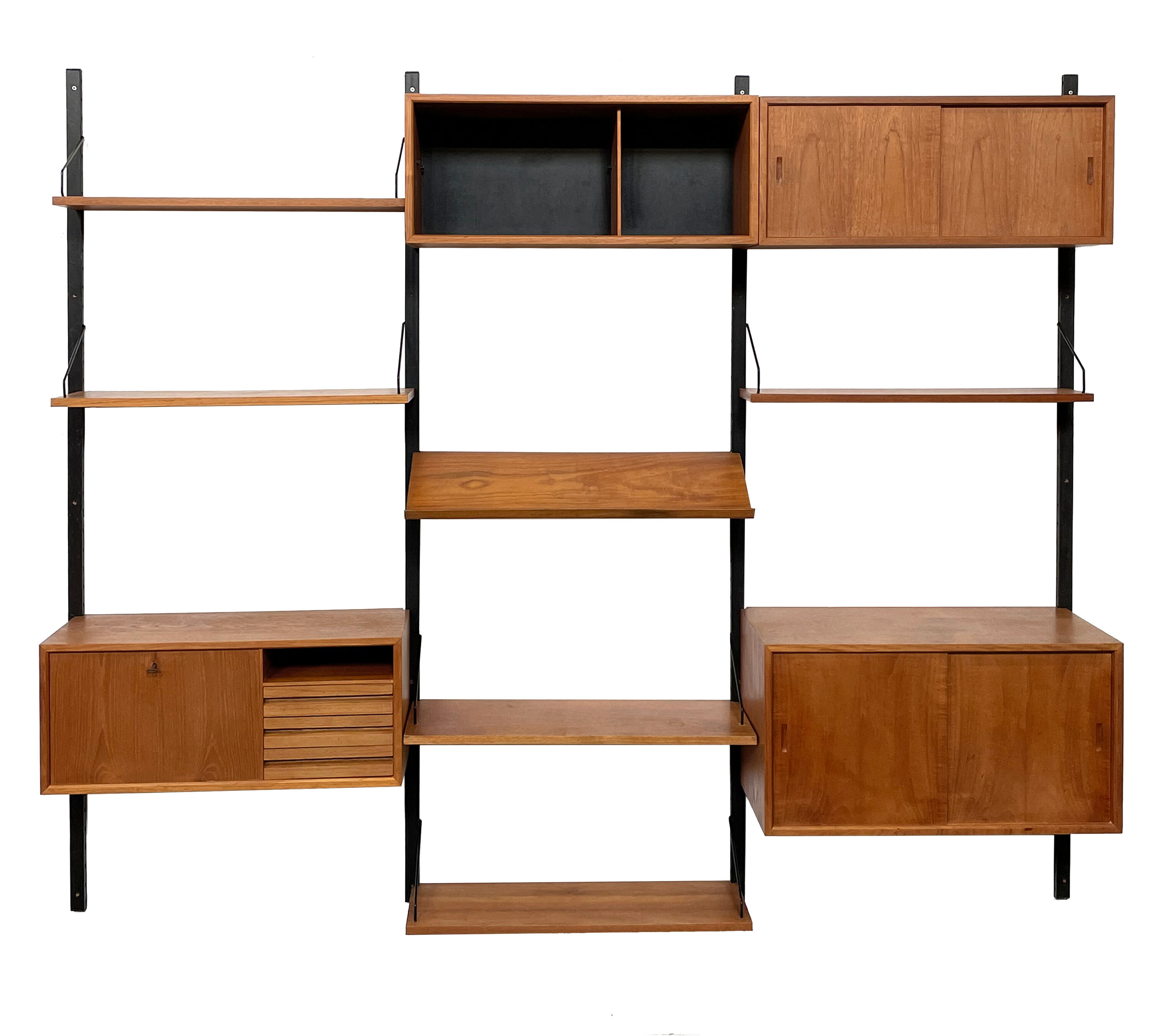 Vintage Poul Cadovius Royal System wall system wall unit