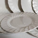Neuf assiettes à mignardises en porcelaine fine Anglaises