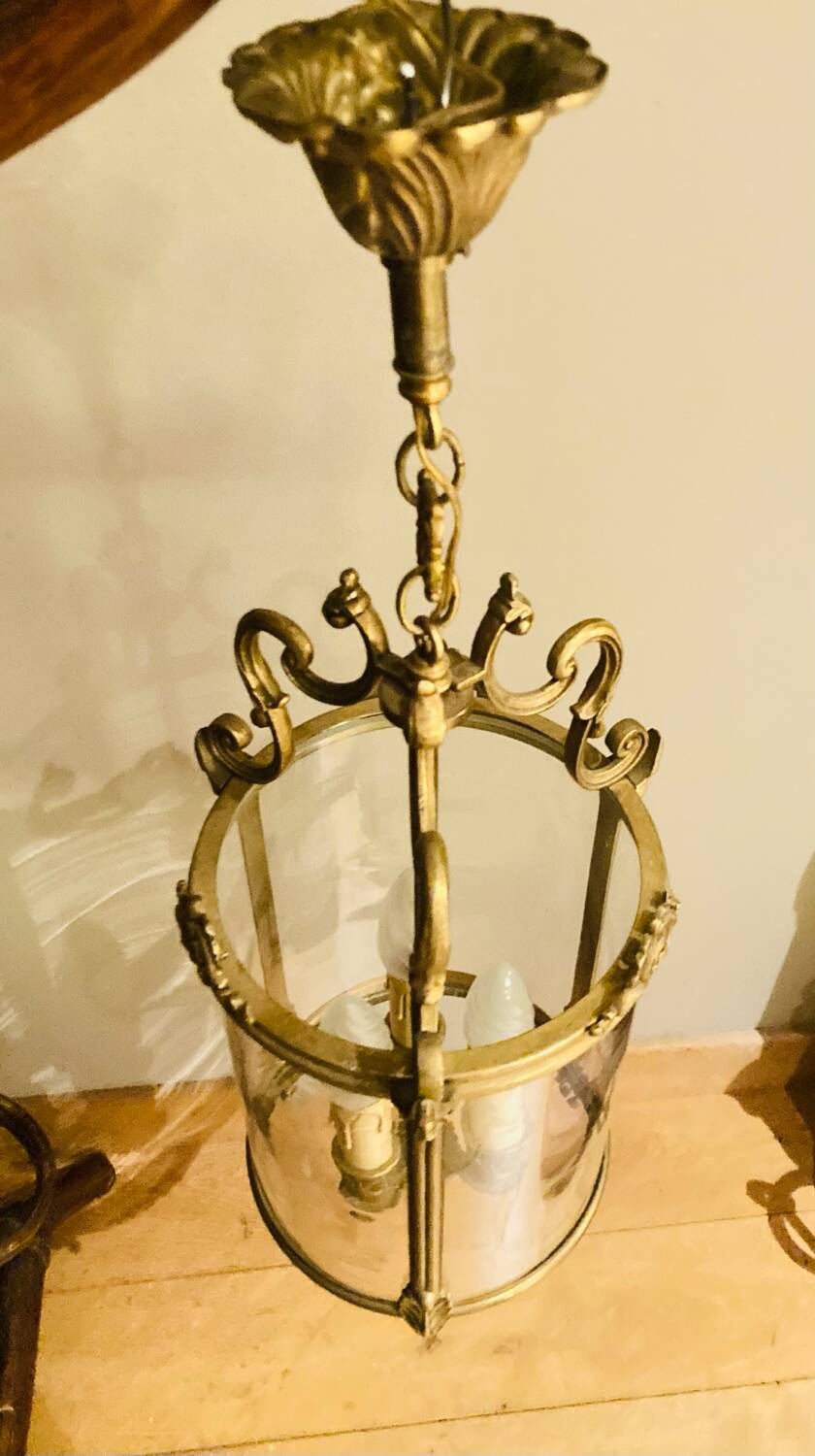 Large round St Louis XV corridor lantern from the mid-20th century in gilded bronze