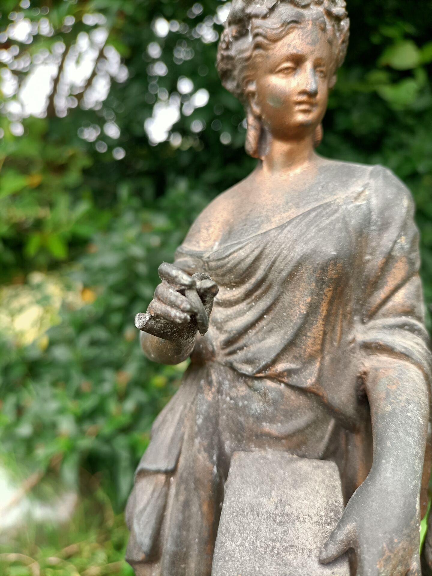 Statue