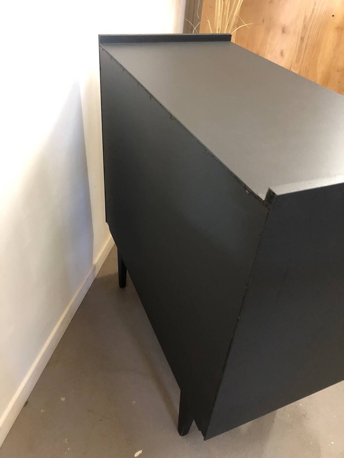 Scandinavian chest of drawers