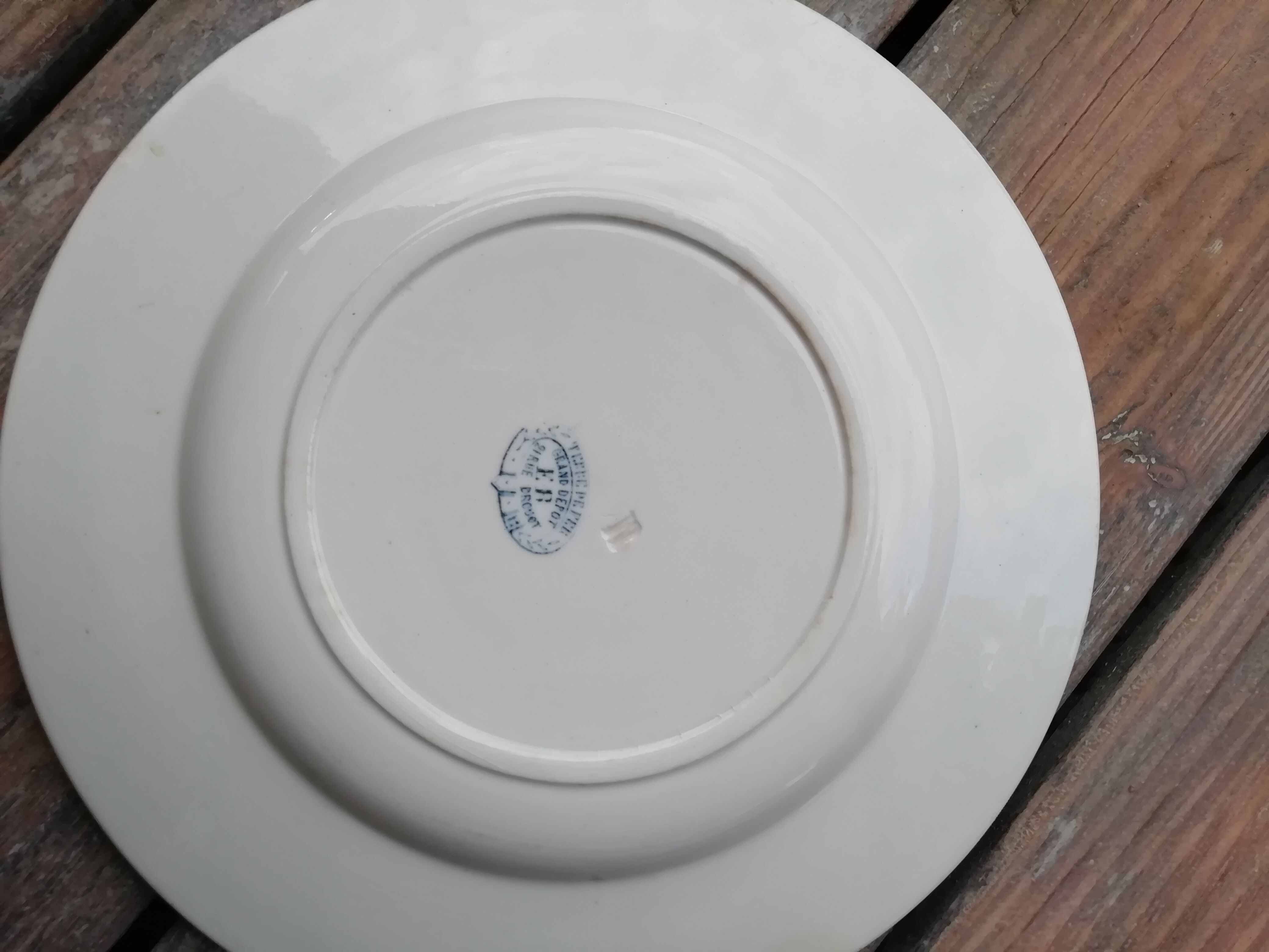Plate Terre de Fer